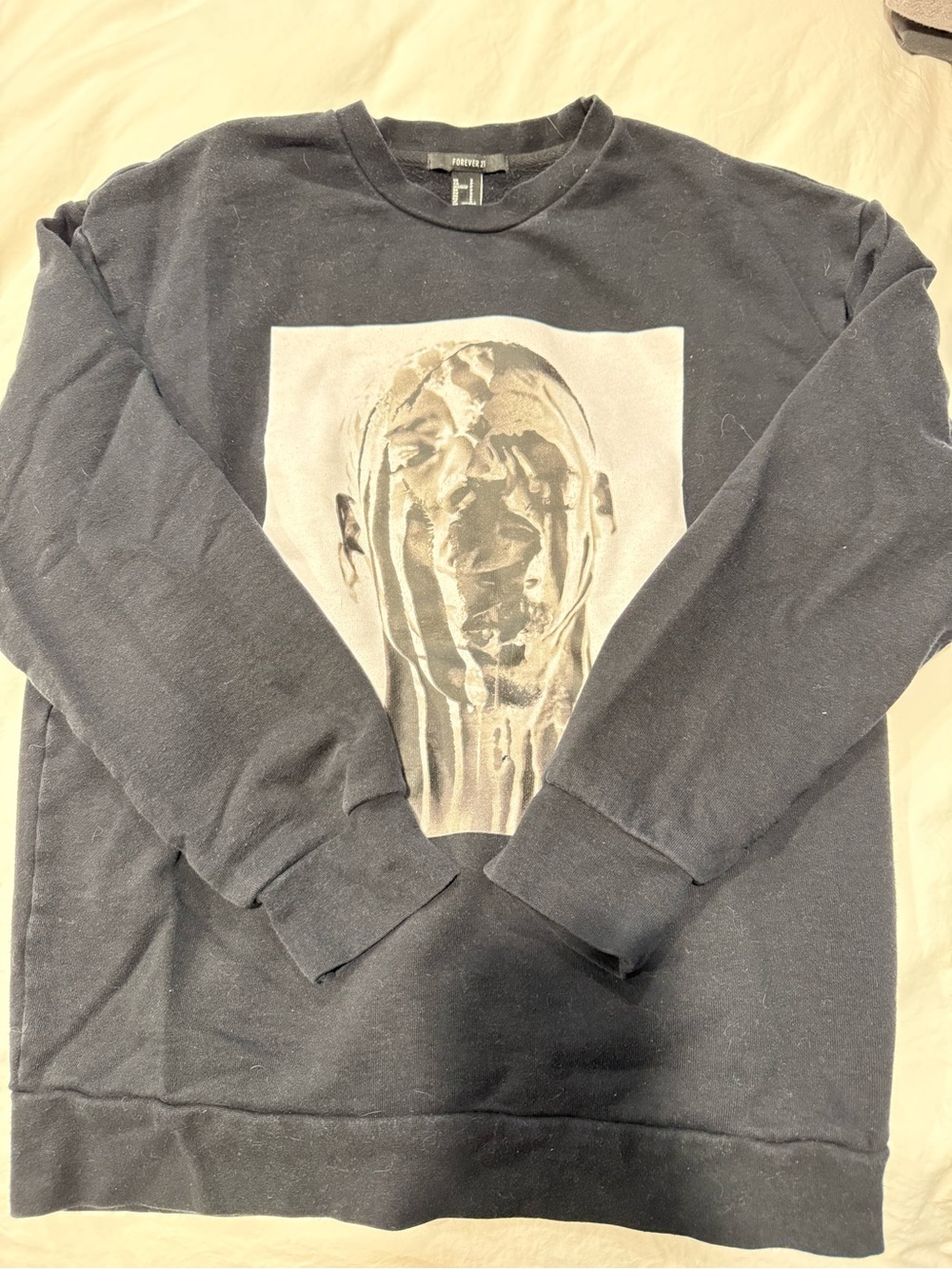 Forever 21 Men's Black Graphic Crewneck Sweatshirt with Metallic Face Print